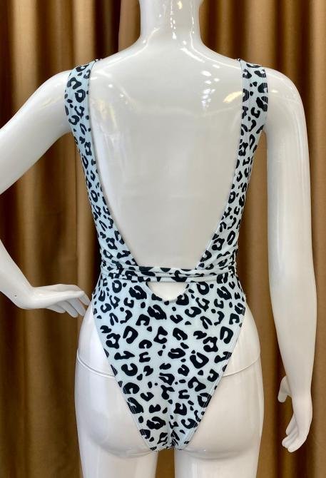 Premium Leopard Print Cutout One-Piece Swimsuit