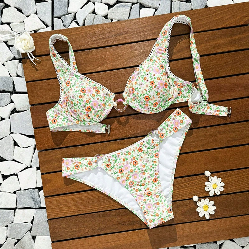 Scalloped Trim Bikini Set with Ring Details
