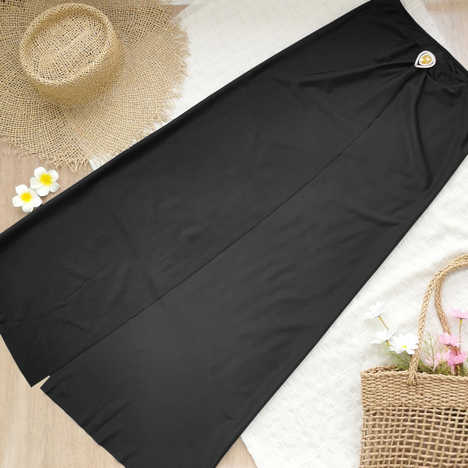 Black skirt