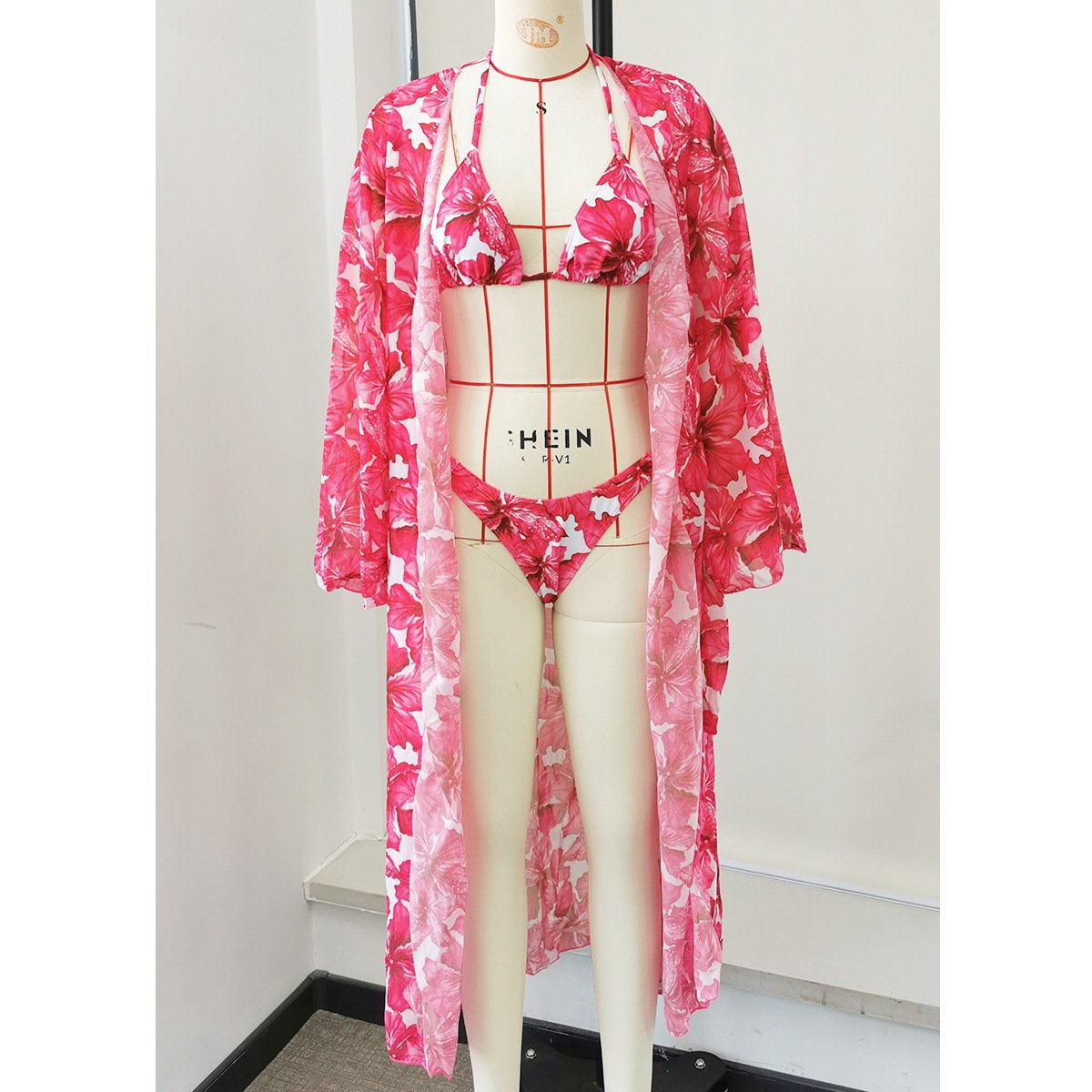 Red Flower Three-Piece Set