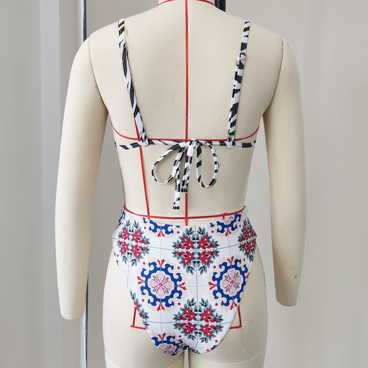 Two-Piece Bikini Set with Front Ring and High Waist Bottom view 4