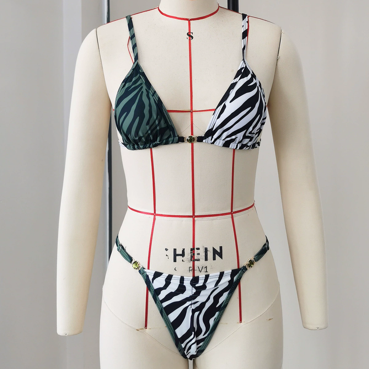 Two-Piece Triangle Bikini Set with Front Clasp and Side Rings view 3