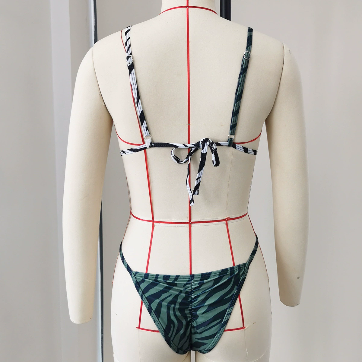 Two-Piece Triangle Bikini Set with Front Clasp and Side Rings view 4