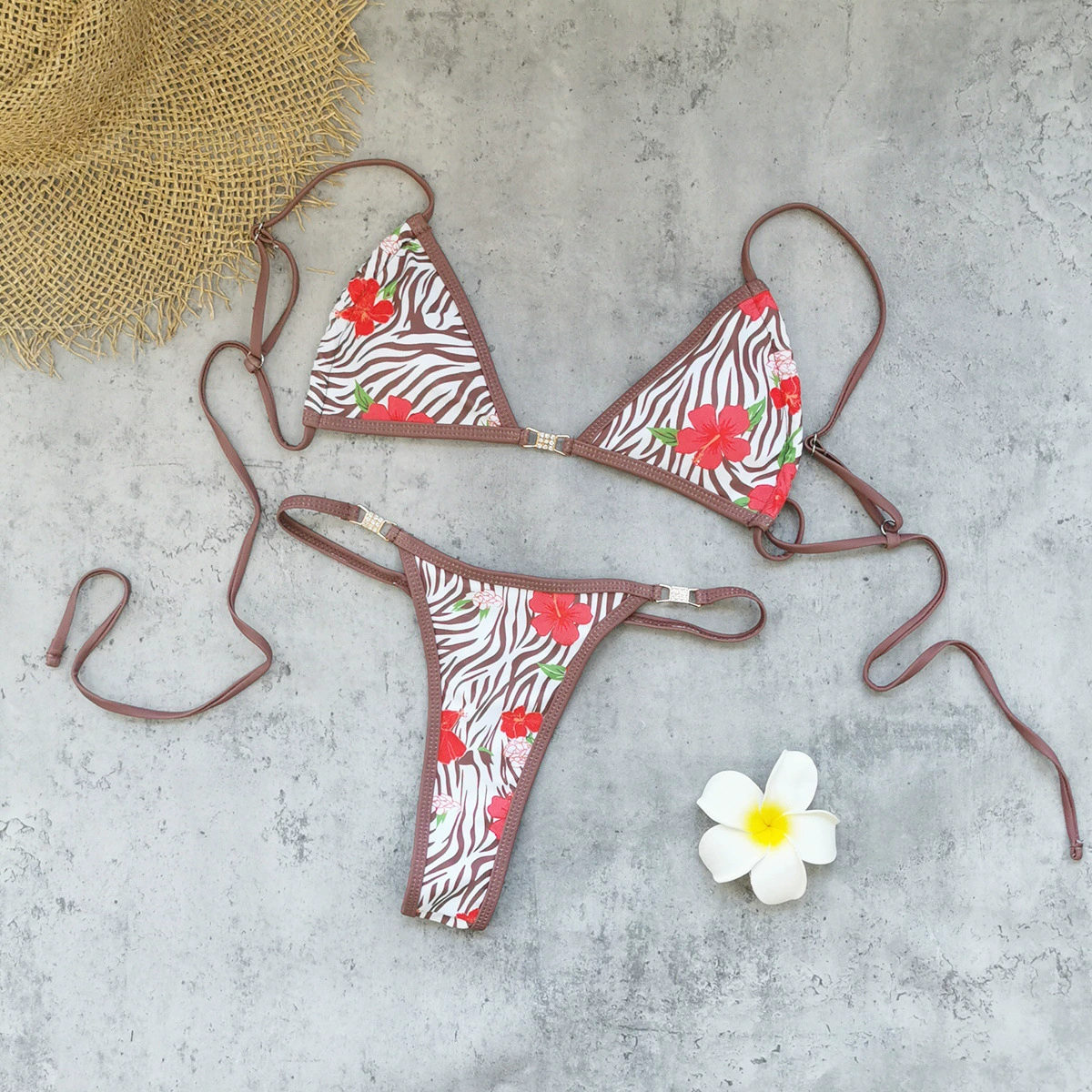 Two-Piece Triangle Bikini Set with Low-Rise Side-Clasp Bottoms