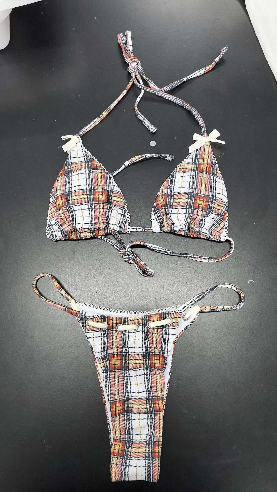 Red-brown plaid