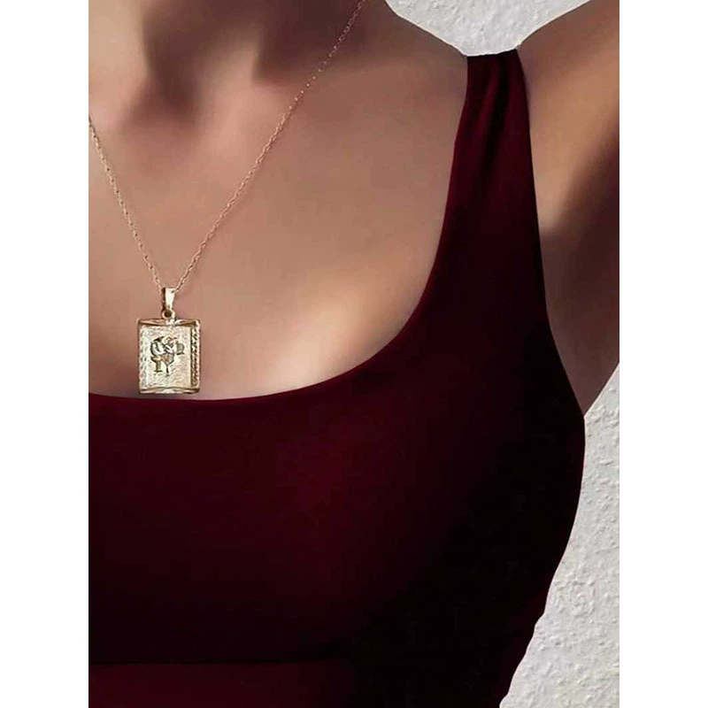 Women’s Wide Strap Scoop Neck Crop Bikini Top