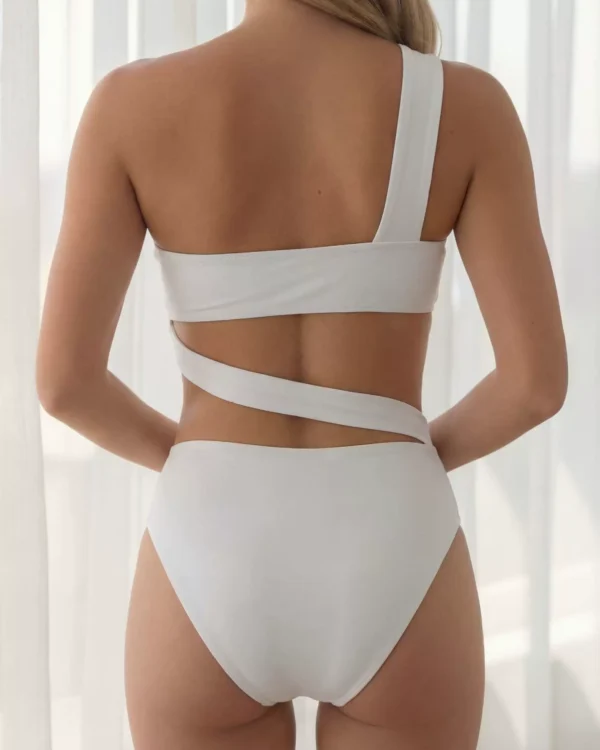 Traje de baño monokini de mujer con hombro asimétrico y recortes