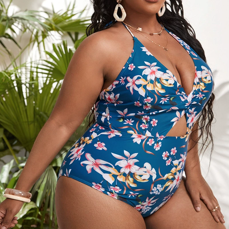 Plus Size Halter Neck One-Piece Swimsuit with Front Cutout view 3