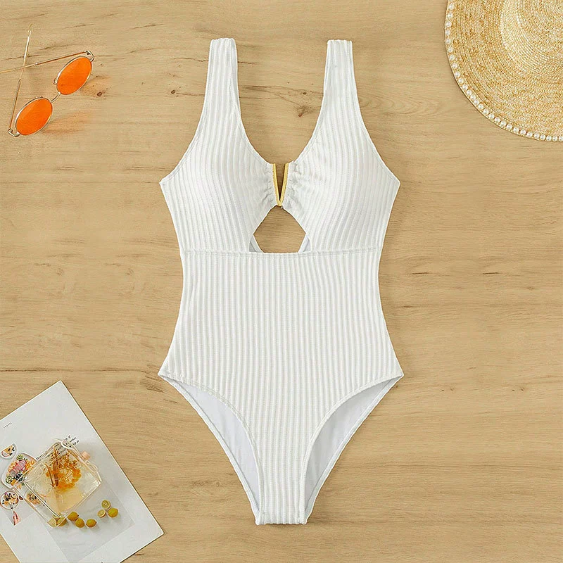 Women's Plunge Neck Keyhole Cutout One-Piece Swimsuit with Metal Ring Accent view 3