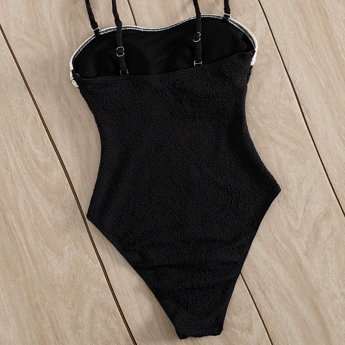 Bandeau One-Piece Swimsuit with Detachable Straps and High Cut view 3