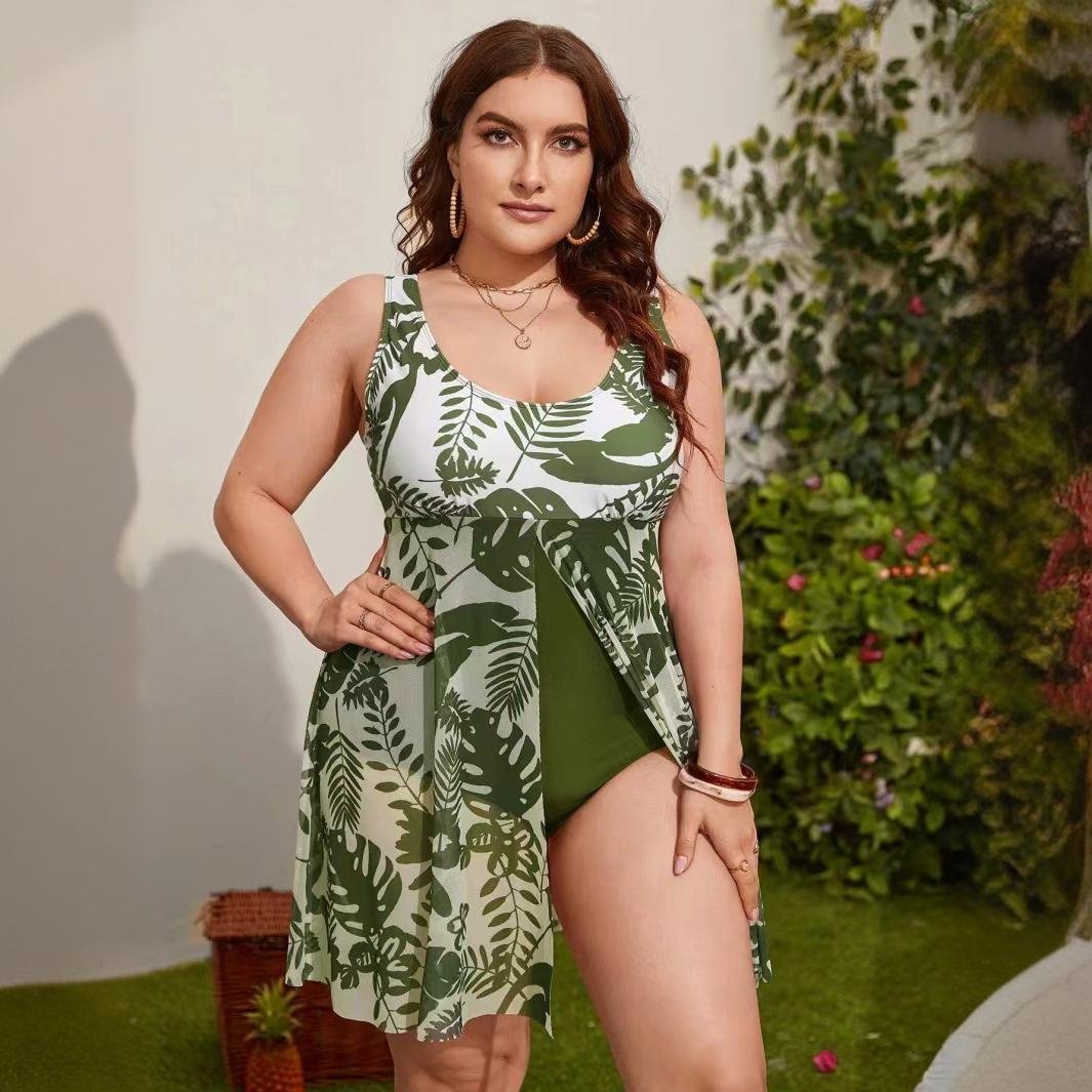 Plus Size Printed Tankini Set with Attached Skirt