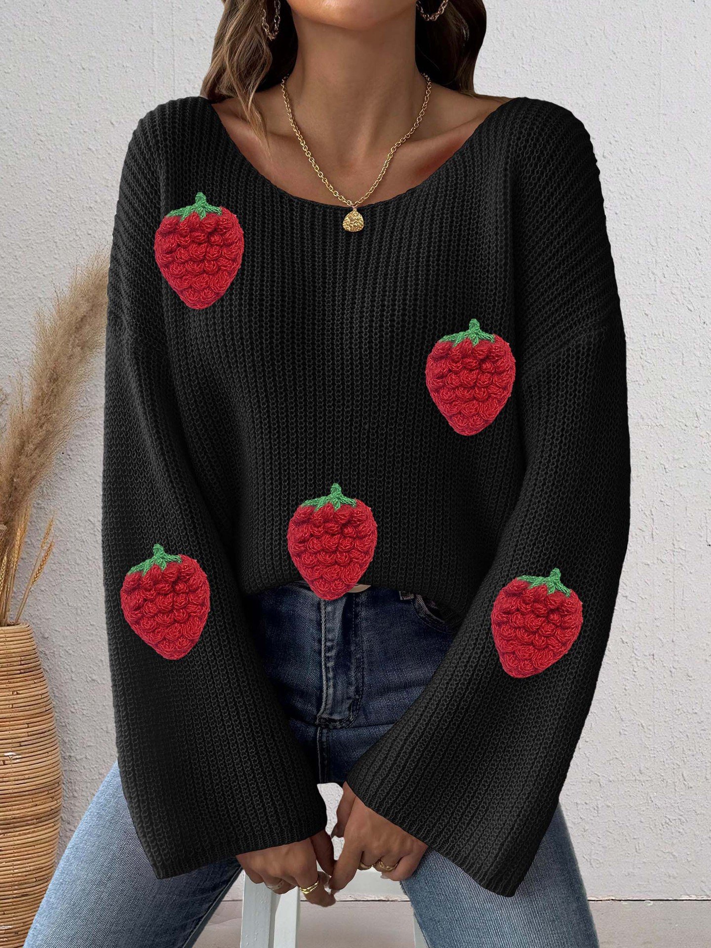 M68804-Black (5 red strawberries)