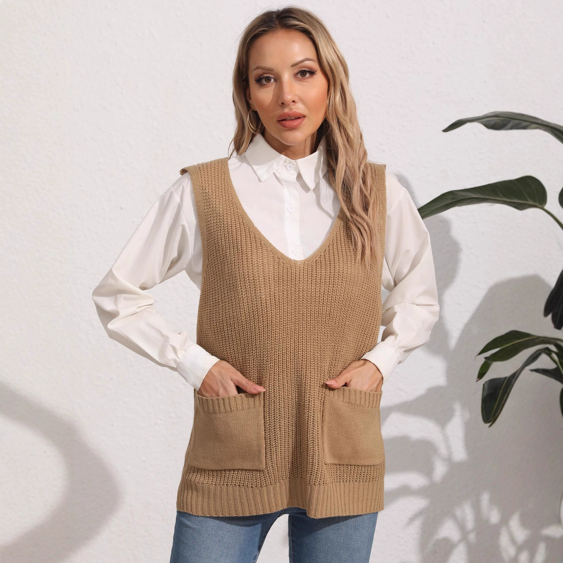 Women's V-Neck Sleeveless Vest with Front Pockets view 4