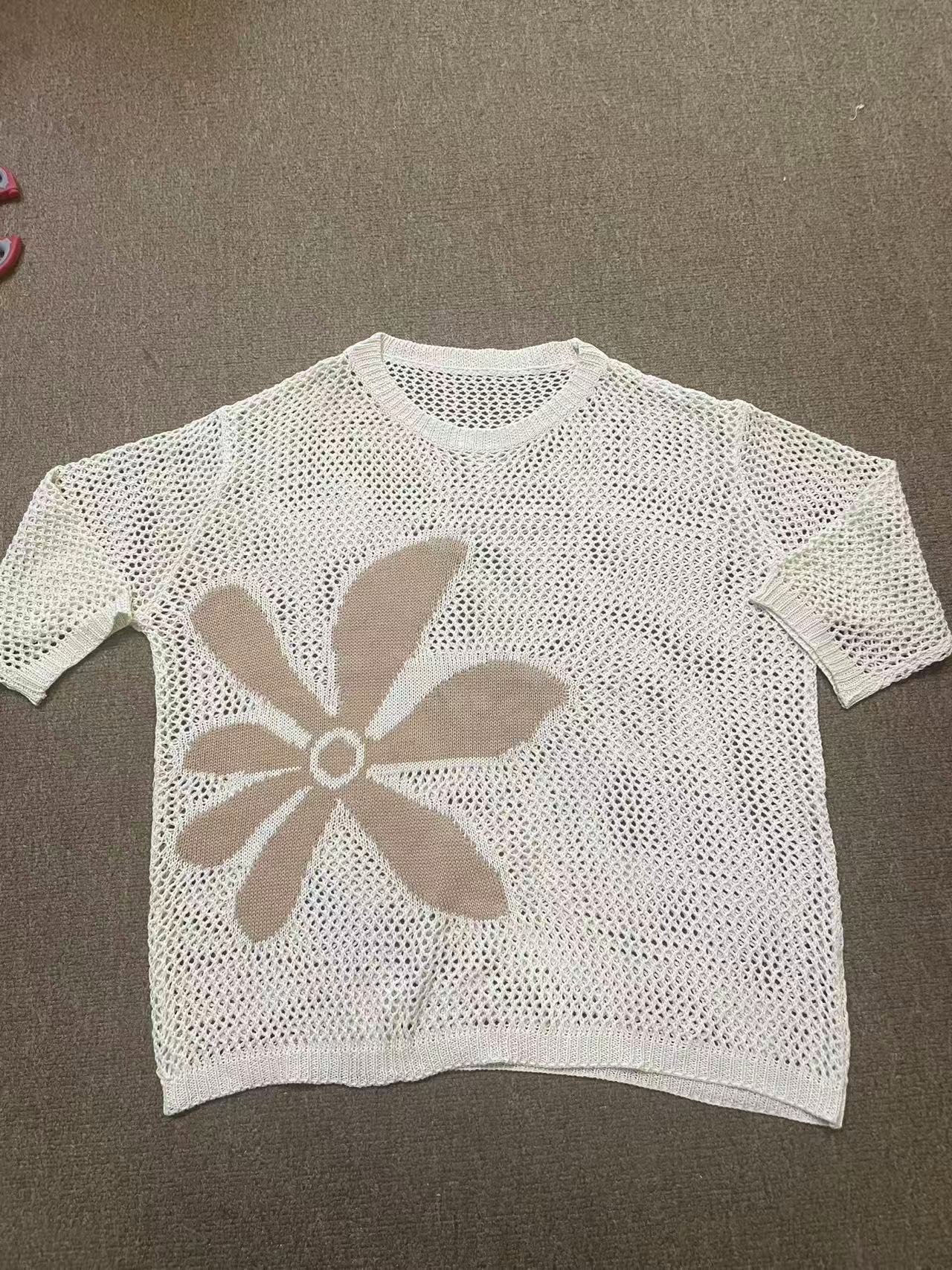 38 Off-white