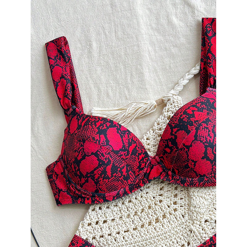 Twist Front Underwire Bikini Set view 21