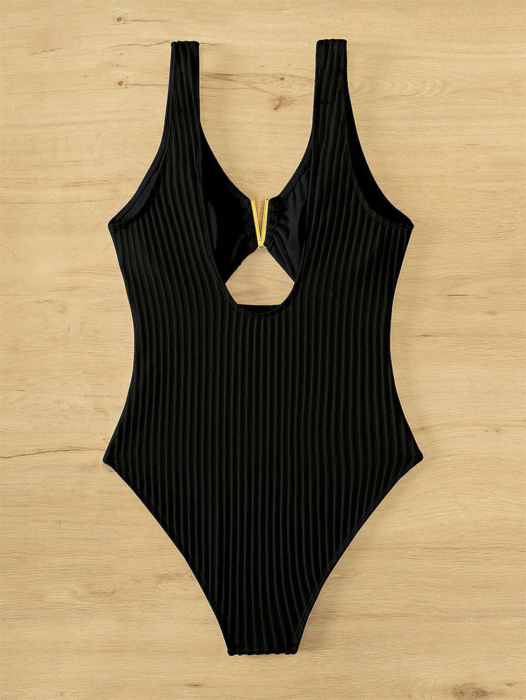 Women's Plunge Neck Keyhole Cutout One-Piece Swimsuit with Metal Ring Accent view 3